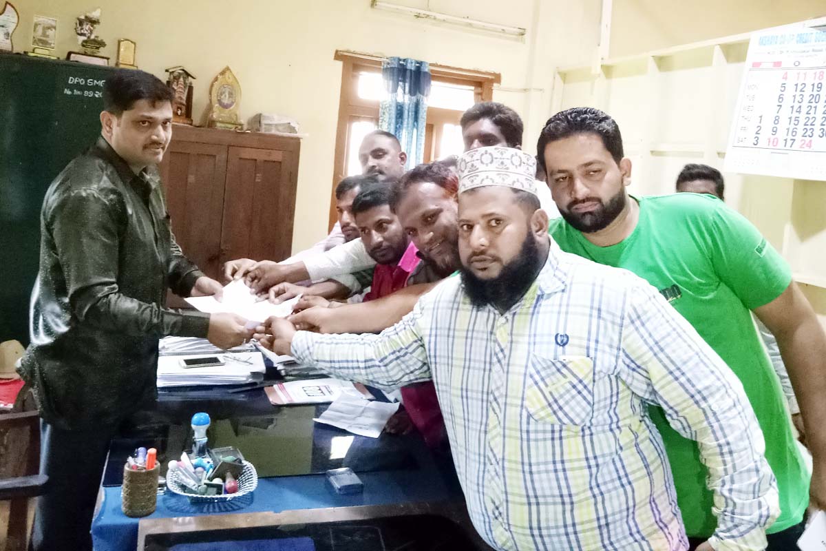 ಧರ್ಮ ಗುರುಗಳಿಗೆ ರಾಜೀನಾಮೆ ನೀಡುವಂತೆ ಒತ್ತಾಯಿಸಿದ ಇನ್ಸ್ ಪೆಕ್ಟರ್ ವಿರುದ್ಧ ಕ್ರಮಕ್ಕೆ ಮನವಿ